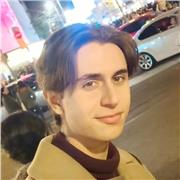 Soy estudiante universitario con experiencia dando clases particulares a estudiantes de primaria, secundaria y ciclo superior